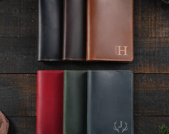 Personalisierter Passhalter aus Leder - Personalisierte Reisebrieftasche für Pass & Karten