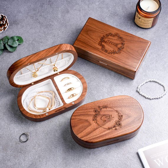 Custom Wooden Jewelry Box – Engraved Name Gift for Daughter or Friend