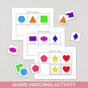 Op de afbeelding: Een rustiek houten bord met de tekst "Welcome to our home" in witte letters. Het bord heeft een verweerde afwerking en een eenvoudig, uitnodigend ontwerp, perfect voor voordeurdecoratie.