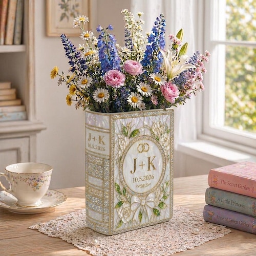 Vase livre personnalisé mariage, vase personnalisé initiales couple, vase livre floral perle, cadeau de douche nuptiale, souvenir d'anniversaire