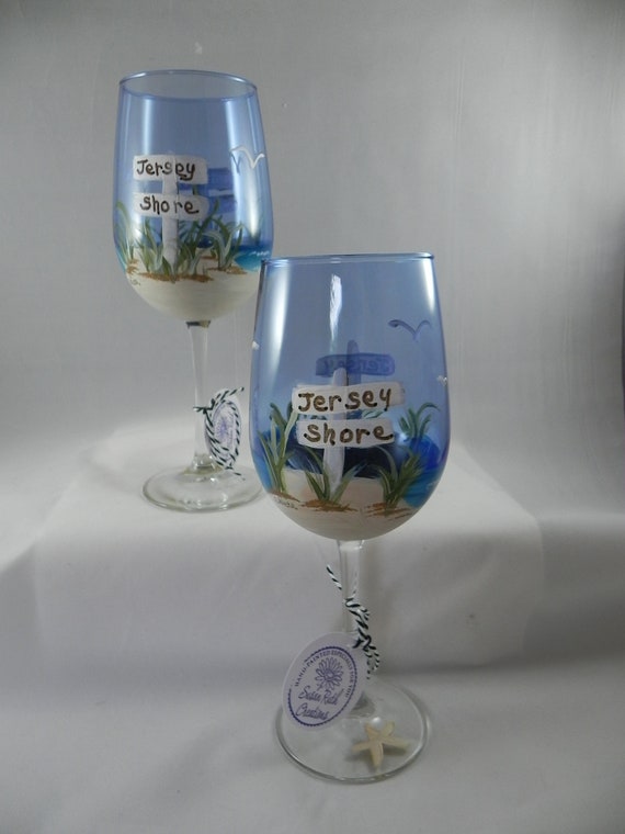 East Coast Beach Scene Wine Glass