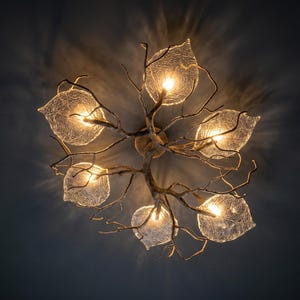 Handgemaakte organische moderne plafondlamp boomtak – sfeerverlichting mat kunstglas