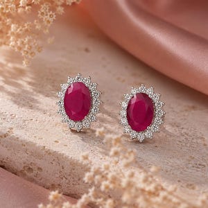 Elegante Halo Rubin Edelstein Ohrstecker, 18k Solid Gold Cluster Diamant Ohrringe, Vintage inspirierter Schmuck, 0,82ct Edelstein Ohrstecker Geschenk