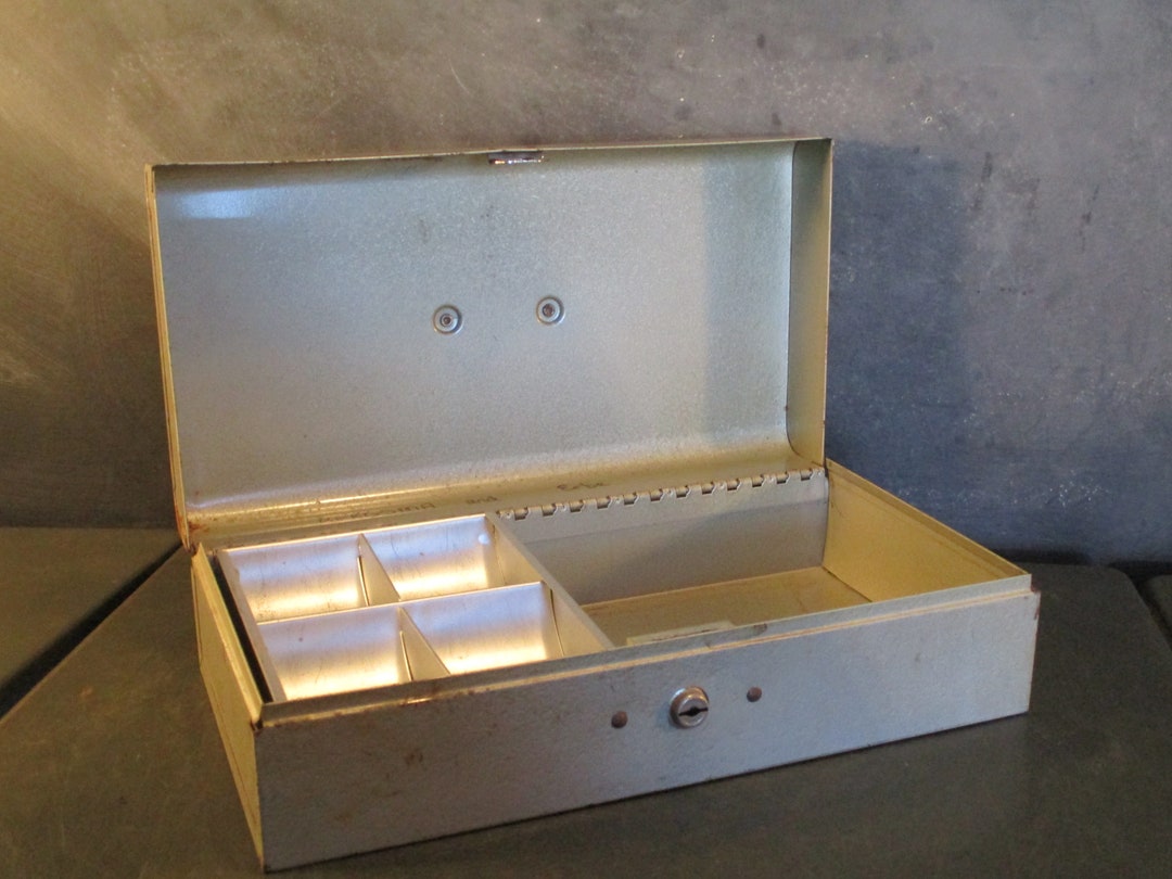 Vintage Metal Cash Box With Money Tray Etsy