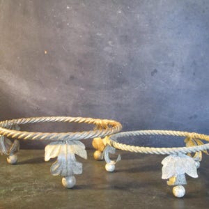 Paar Vintage Blumentopfständer aus Metall