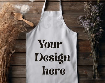 Wit schortmodel op rustieke houten achtergrond, bloemen keukenstyling, boerderij keukenschort, Etsy-productfoto