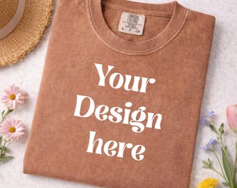 Maqueta de camiseta Espresso Comfort Colors 1717, maqueta de camiseta bohemia de manga corta, maqueta de ropa minimalista, maqueta de camisa marrón neutro