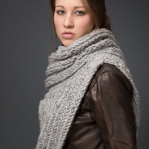 Huntress Cowl Scarf Post Apocalyptic Cowl Knitting Pattern by kysaa PDF Handknit Pattern featured on Etsy finds image 2