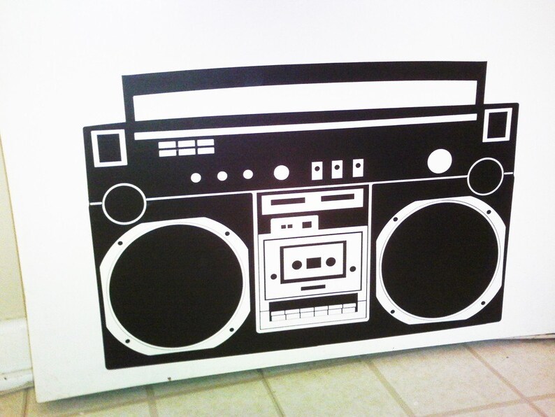 Custom boombox. Стен с бумбоксом. радио на стене. розовый бумбокс. boombox custom.