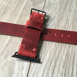 Correa de cuero Horween para Apple Watch hecha a mano: estilo vintage rojo