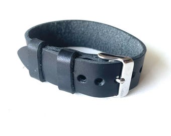 Horween Dublin zwart lederen horlogebandje uit één stuk militaire stijl, geschikt voor horloges met vaste lugs