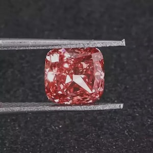 Natürlicher roter Diamant im Kissenschliff, Klarheit VVS1