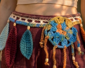 Boho Crochet Belt with Pocket, Hippie Festival Leaf Waistband, Fairycore Accessory