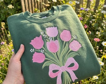ピンクのチューリップの花束の刺繍デザイン、春の花柄パターン（デジタルダウンロード）