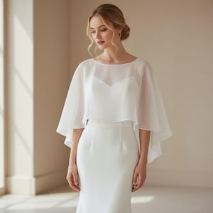 Chiffon Bridal Cape, Short Wedding Shawl, Elegant Bridal Accessory, Bridal Wrap, Wedding Cover-Up, Lightweight Bridal Cover