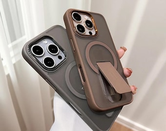 Funda mate translúcida con soporte MagSafe para iPhone 16, 15, 14, 13, 12, 11 Pro Max Plus / Soporte plegable / Funda metálica antigolpes para la cámara