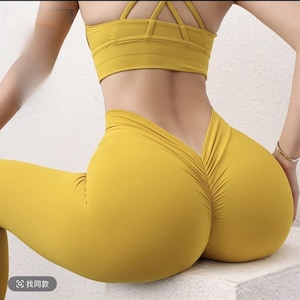 Brzoskwiniowe spodnie do jogi z wycięciem na plecach w serek: podnoszące pośladki, z wysokim stanem, bezszwowe legginsy fitness