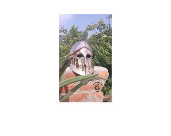 Brązowy hełm koryncki, rekonstrukcja greckiego hoplitów