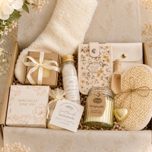Luxury Spa Gift | Large Artisan Handcrafted Pamper Set | Neutral Colours | Gift for Her