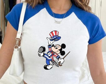 Camiseta raglán para bebé con estampado patriótico de dibujos animados, regalo para las fiestas del 4 de julio en EE. UU., conjunto para el 4 de julio, top corto de Disney.
