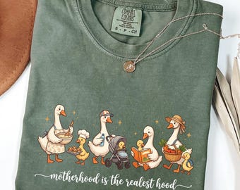 Camiseta Comfort Colors para la maternidad, regalo para el Día de la Madre, obsequio para mamás, ilustración de una familia de patos.