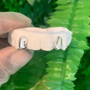 Silver Grillz Single Cap with Molding Kit
