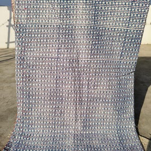 Katoenen kantha-quilt, handgestikte plaid, handgemaakte kantha, boho Indiase eenlingsprei.