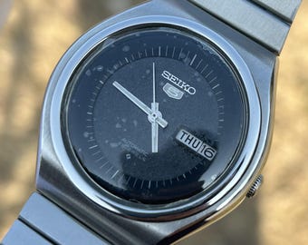 Reloj automático Seiko 5 vintage / Reloj de pulsera para hombre con esfera negra y caja de acero inoxidable