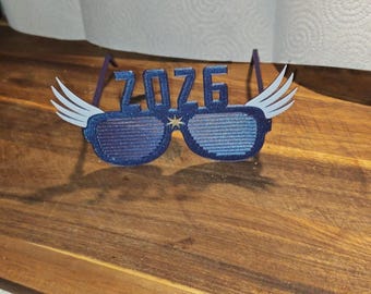 Gafas de Año Nuevo 2026 impresas en 3D.