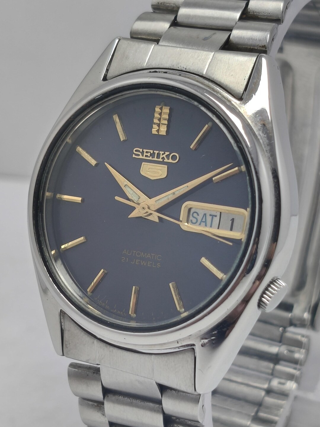 Vintage Seiko 5 Automatic Watch: 21 Jewels Black Dial Stainless Steel ...