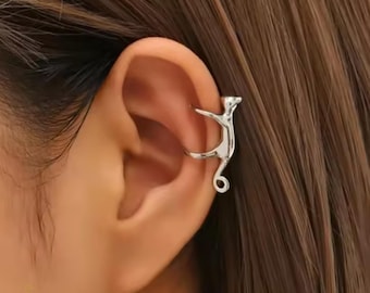 Climbing Cat Ear Cuff – No Piercing Silver Cartilage Earring