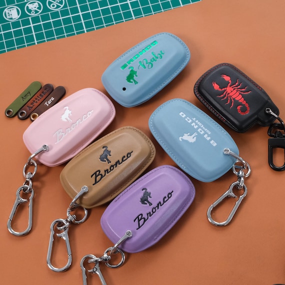 3 Best Handmade Leather Gifts for Men in 2026