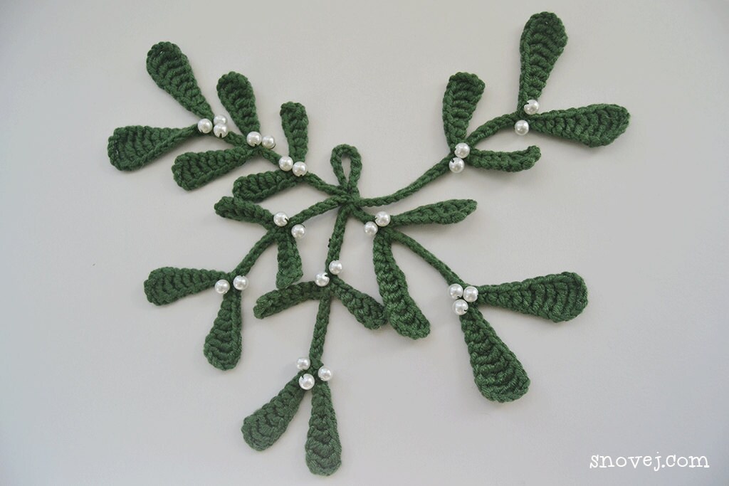 PATTERN Crochet Mistletoe Christmas Green - Etsy