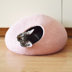 Baby Pink Color Cat Cave / Premium Class Pet Bed / Modern Cat Bed / Best Aesthetic Cat House / Cat Hideaway / Pet Furniture / Cat Nap Cocoon