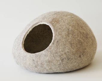 Two-Tone Wool Cat Cave Bed: Organic Pet Cocoon