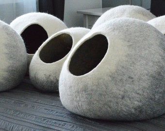 Modern Bubble Cat Bed: Organic Wool Cat Cave