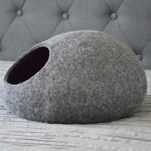 メリノウールの猫用洞窟ベッド：手作りペット繭
