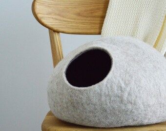 Minimalist Design Pet Bed: Beige Tone Modern Cat House