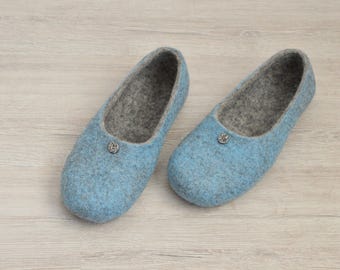 Felted women slippers / house shoes / flat ballerinas / felted flats / comfortable woolen slippers