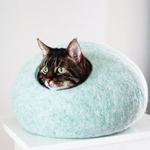 Mint Color Cat Cave / Premium Class Pet Bed / Modern Cat Bed / Best Aesthetic Cat House / Cat Hideaway / Pet Furniture / Cat Nap Cocoon