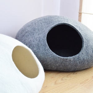 Wool Cat Cave Bed: Custom Color Felted Kitten House