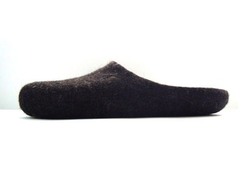 Eco friendly natural black wool felted low back men slippers