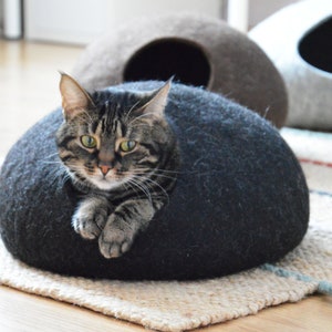 Modern Cat House / Premium Class Pet Bed / Pet Furniture / Highest Quality Cat Bed / Best Aesthetic Cat Cave / Cat Hideaway / Cat Nap Cocoon Black