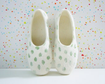 Felted summer color slippers Green Dots