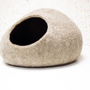 Cama cueva de lana natural para gatos: una casa moderna para mascotas