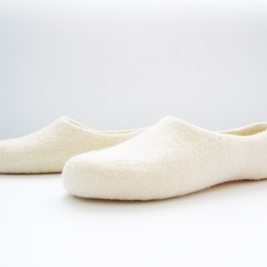 Custom color wool slippers / house shoes