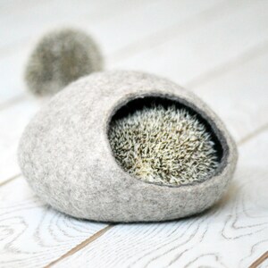 Hedgehog bed / small animal cave / small pet bed / felted pet house / ferret cocoon / nap pouch image 3