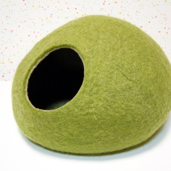 Olive Green Color Cat Cave / Premium Class Pet Bed / Modern Cat Bed / Aesthetic Cat House / Cat Hideaway / Pet Furniture / Cat Nap Cocoon