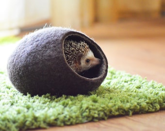 Hedgehog bed / small animal cave / small pet bed / felted pet house / ferret cocoon / nap pouch