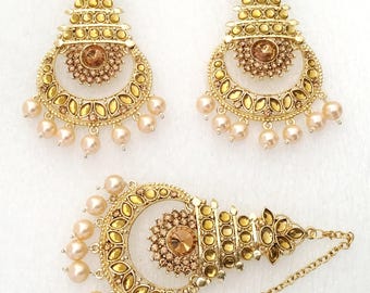 Kundan Tikka Earring Set: Bollywood Indian Jewelry with Pearls mirrors ethnic wedding party set